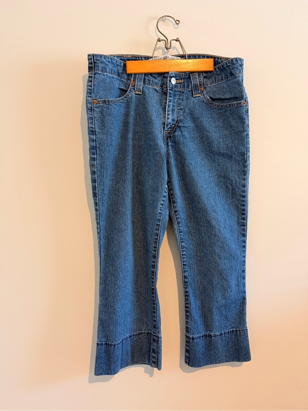 Y2k Levi’s 525 Low Rise Capris